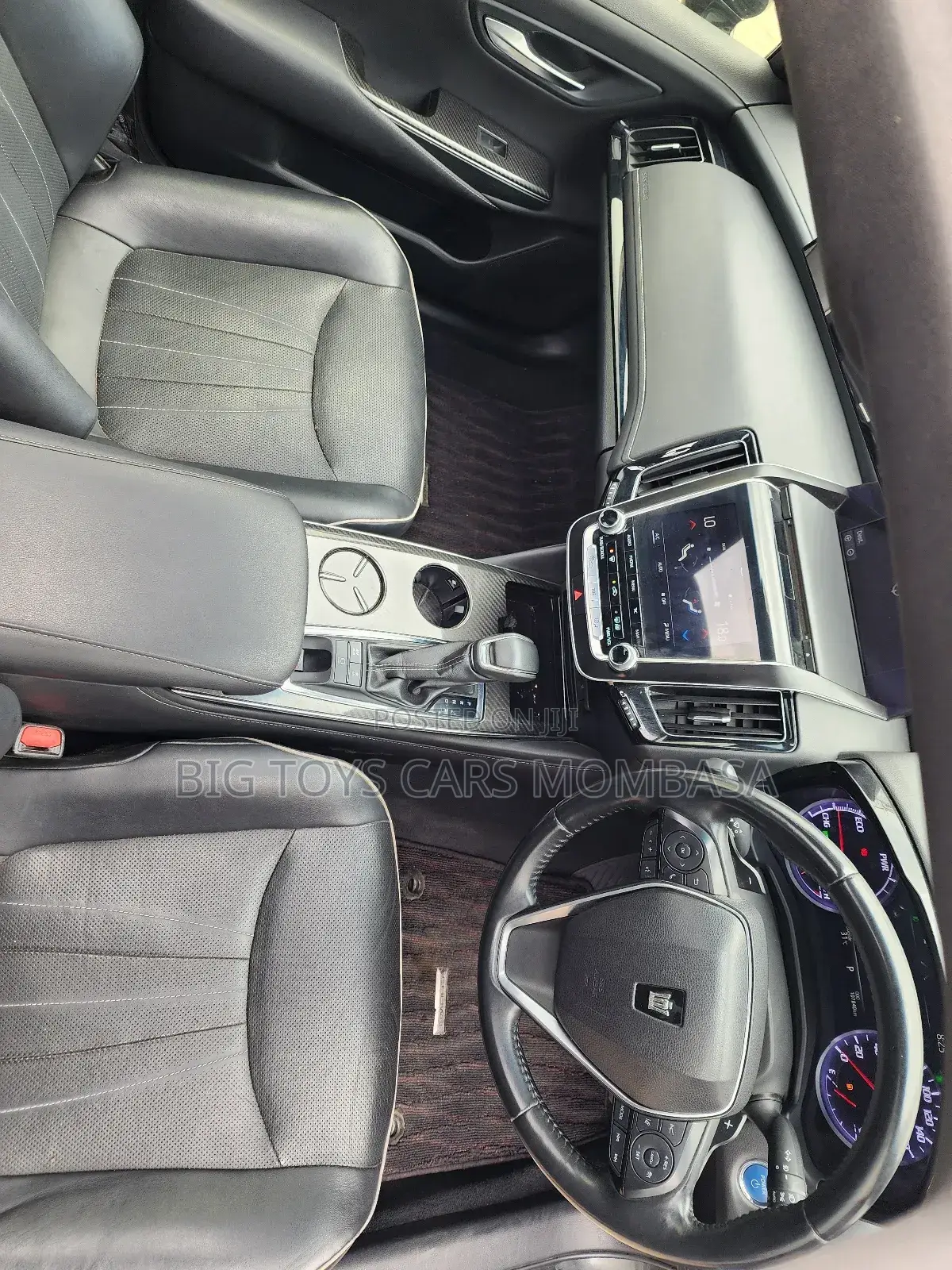 Toyota Crown 2018 Black