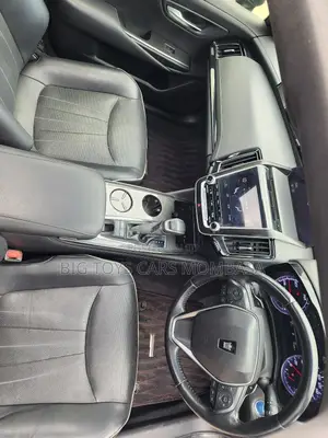 Toyota Crown 2018 Black