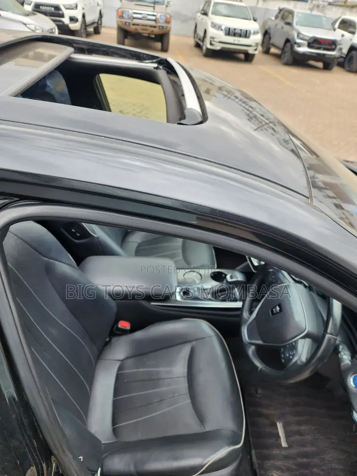 Toyota Crown 2018 Black