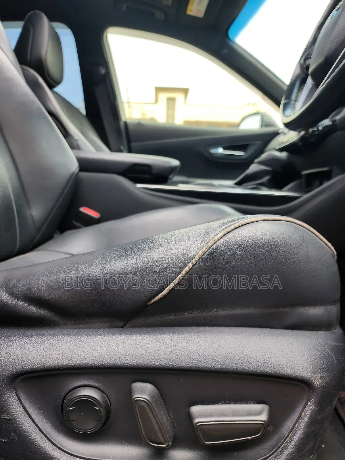 Toyota Crown 2018 Black