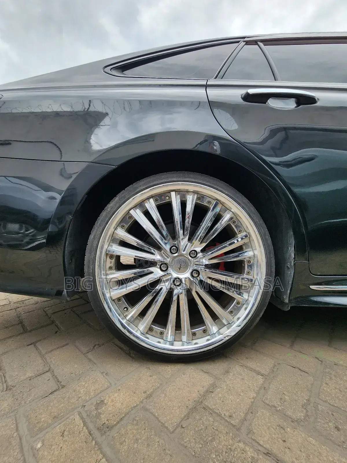 Toyota Crown 2018 Black