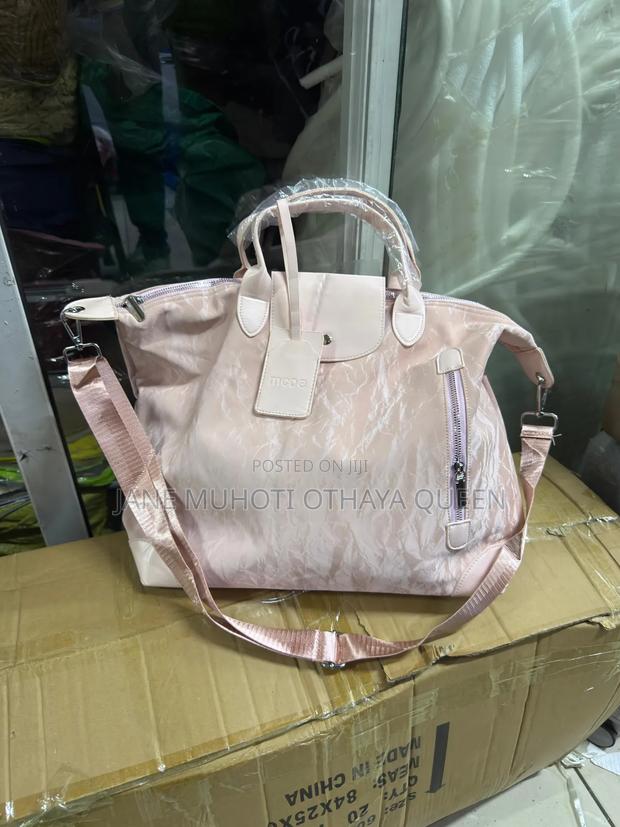 Elegant Everyday Handbag - main view