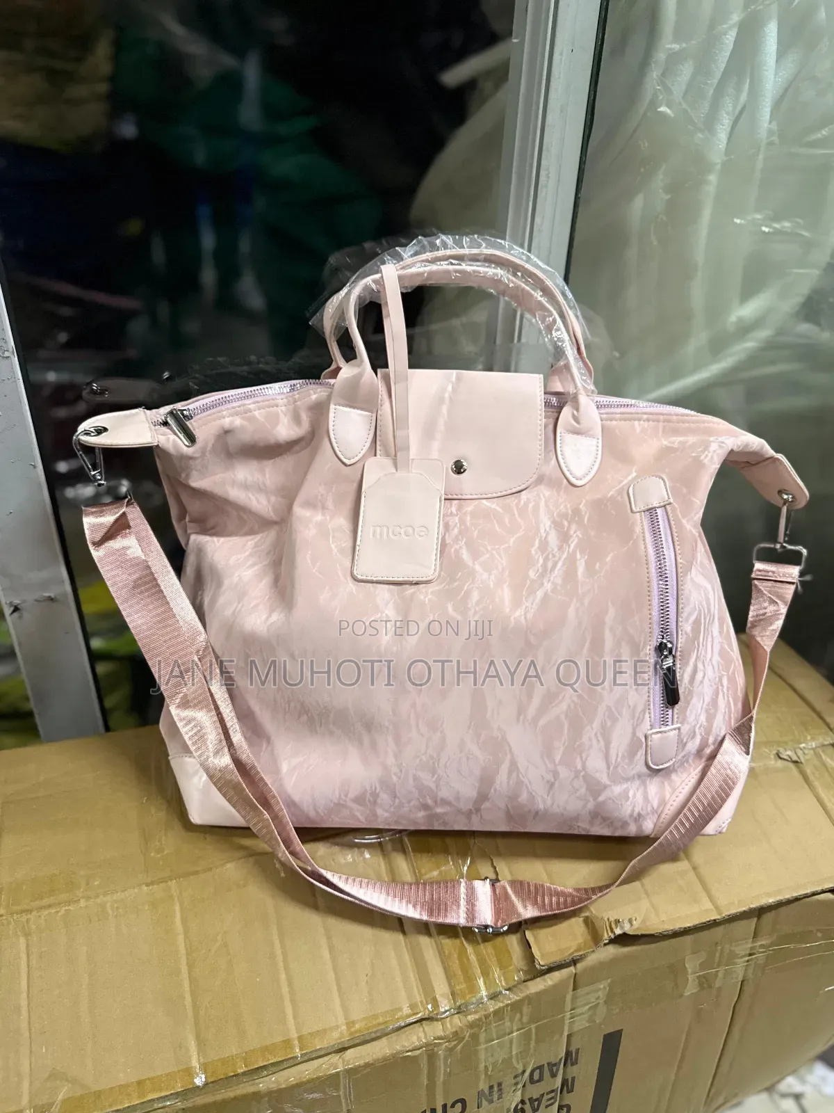 Elegant Everyday Handbag