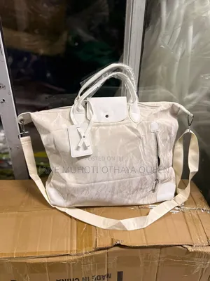 Elegant Everyday Handbag