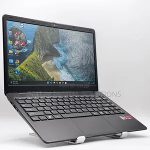 New Laptop Toshiba 8GB AMD Ryzen 5 SSD 256GB