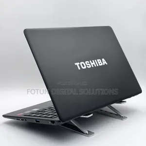 New Laptop Toshiba 8GB AMD Ryzen 5 SSD 256GB