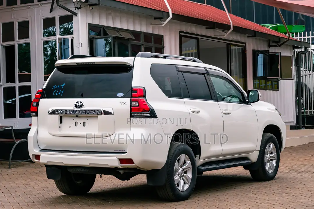 Toyota Land Cruiser Prado 2.7 2019 White
