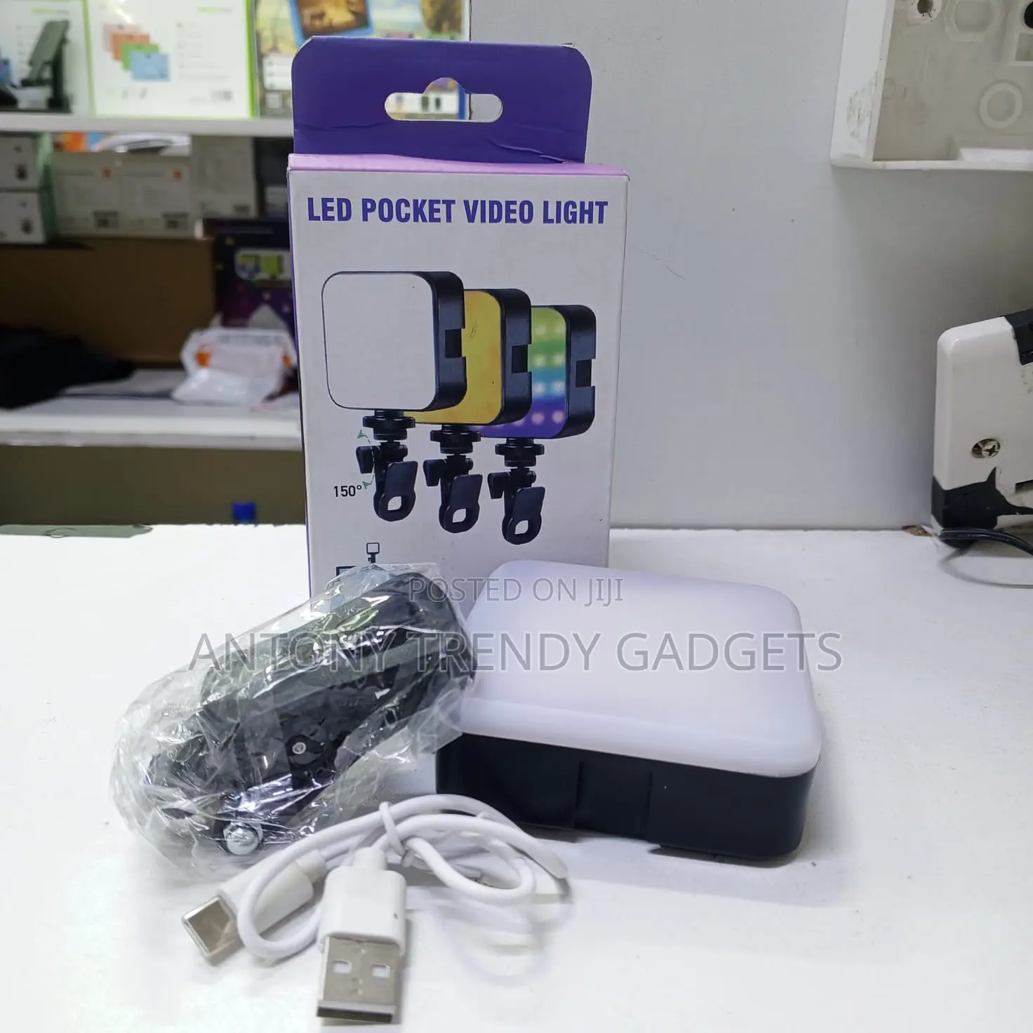 Usb-c Pocket Led Fill Light For Video & Content Creation