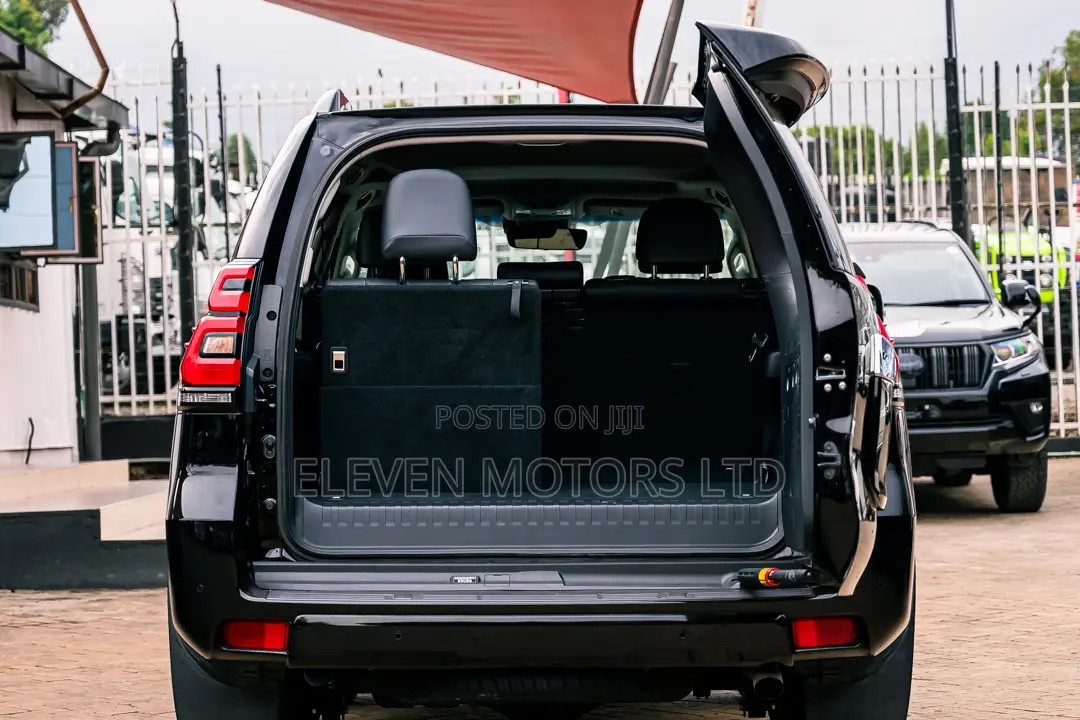 Toyota Land Cruiser Prado 2.7 2019 Black