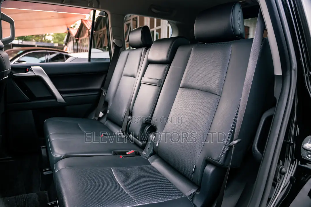 Toyota Land Cruiser Prado 2.7 2019 Black