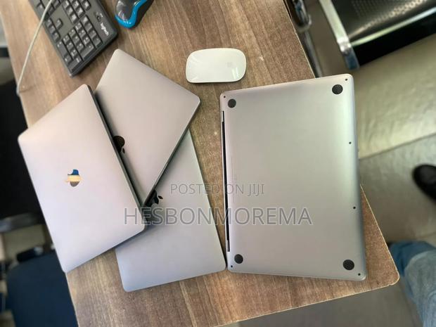 Laptop Apple MacBook Pro 8GB Apple M1 Pro SSD 512GB - thumbnail 3