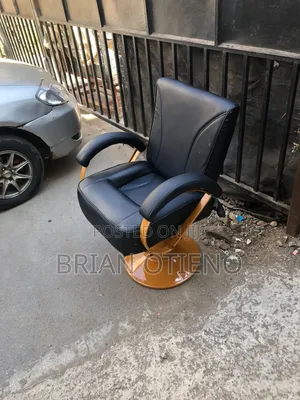 Simple Rotating Styling Seats