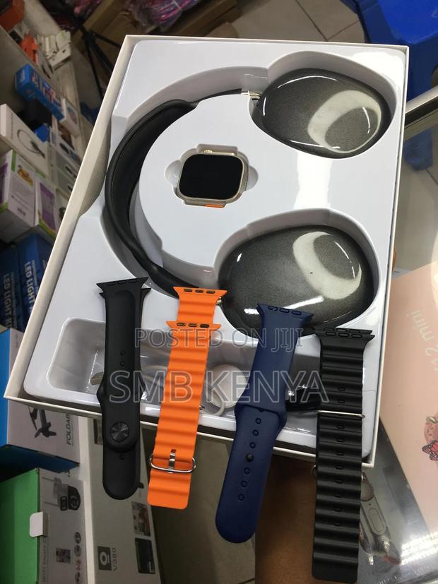 Ultra 3 Smart Watch With Bluetooth Headphones - thumbnail 4