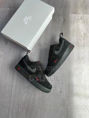 Nike Air Force 1 Black - thumbnail 2