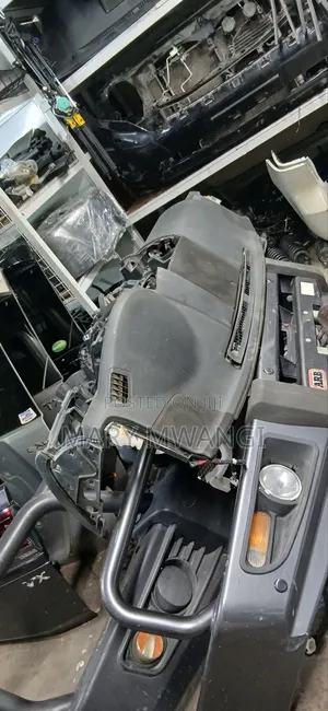 Ex Japan V8 Dashboard Airbag Available