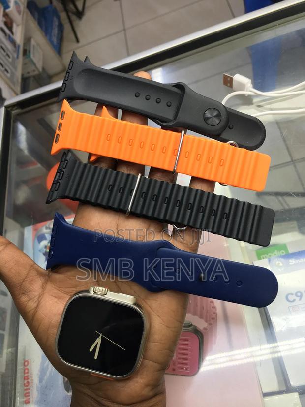 Ultra 3 Smart Watch With Bluetooth Headphones - thumbnail 3