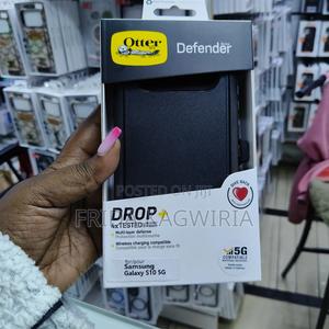 Samsung Galaxy S10 5g Otterbox Defender Back Cover - thumbnail 2