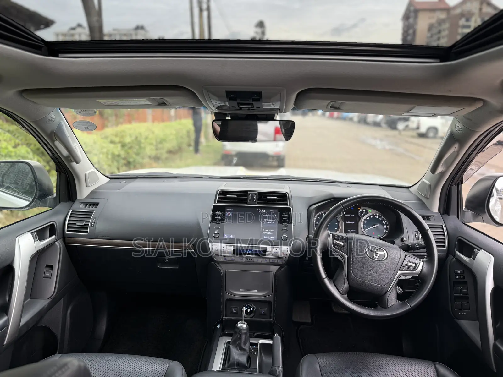 Toyota Land Cruiser Prado 2.7 2023 White