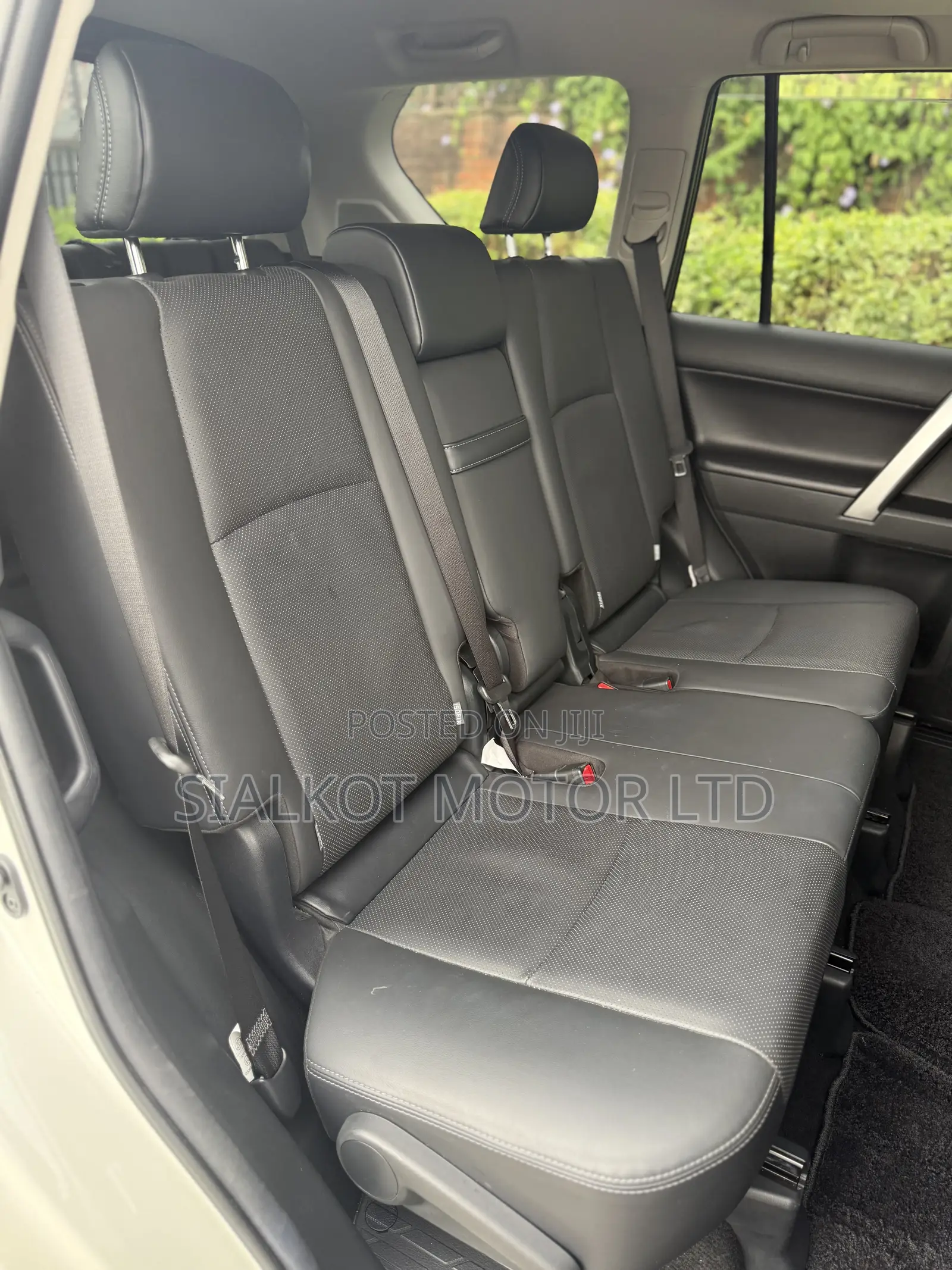 Toyota Land Cruiser Prado 2.7 2023 White