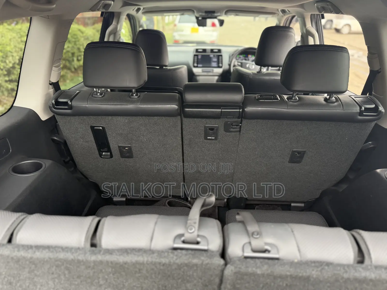 Toyota Land Cruiser Prado 2.7 2023 White