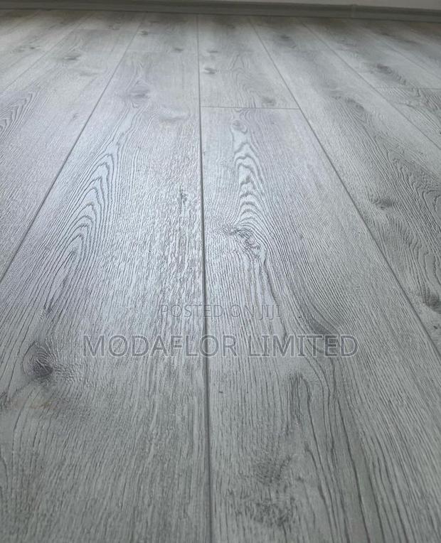 Stone Plastic Composite Flooring for Modern Projects - main view