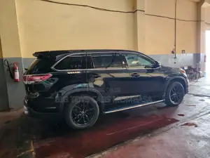 Toyota Kluger 2016 Black