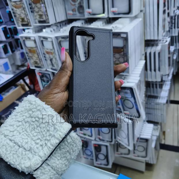 Otterbox Defender Back Cover For Samsung Galaxy Fold 5 - main view