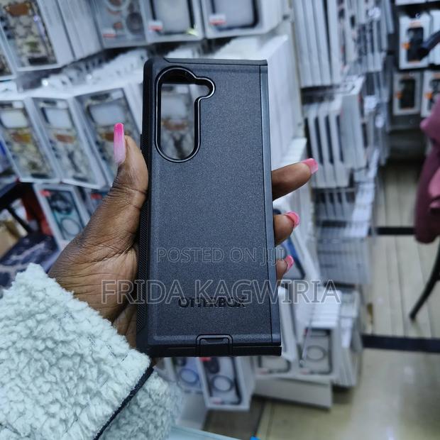 Otterbox Defender Back Cover For Samsung Galaxy Fold 5 - thumbnail 3