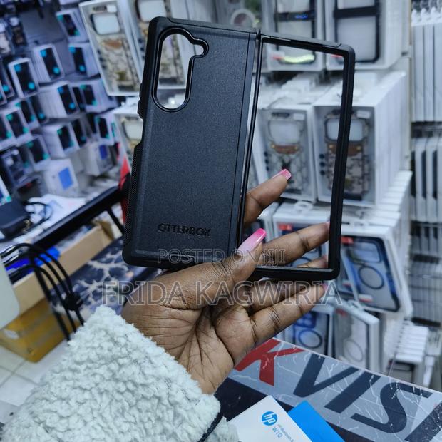 Otterbox Defender Back Cover For Samsung Galaxy Fold 5 - thumbnail 2