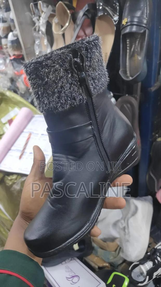 Ladies Shoes - thumbnail 7