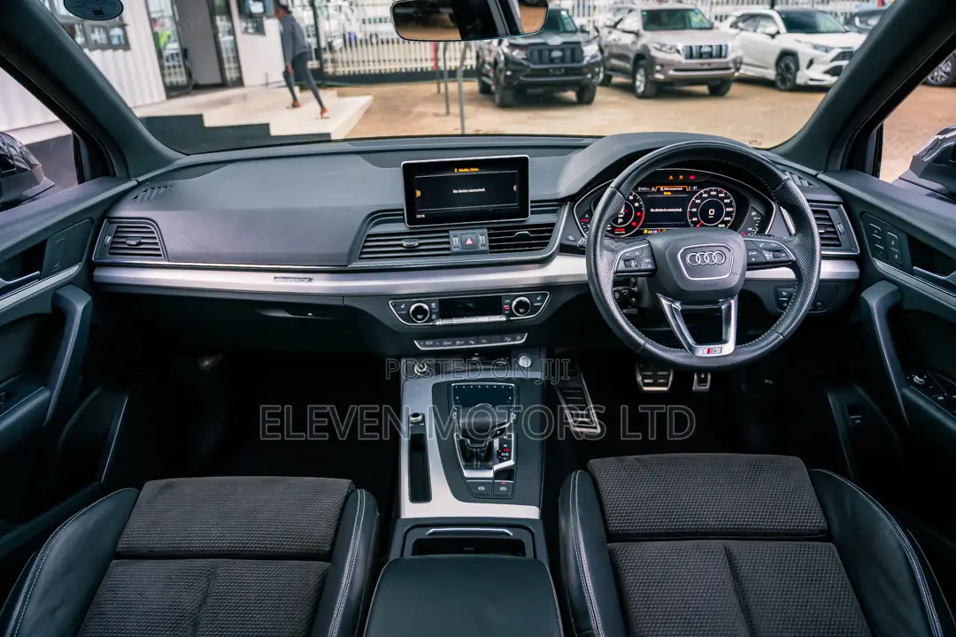Audi Q5 2.0T Premium AWD quattro 2019 Gray