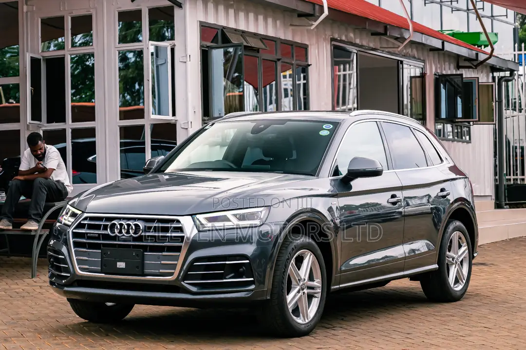 Audi Q5 2.0T Premium AWD quattro 2019 Gray