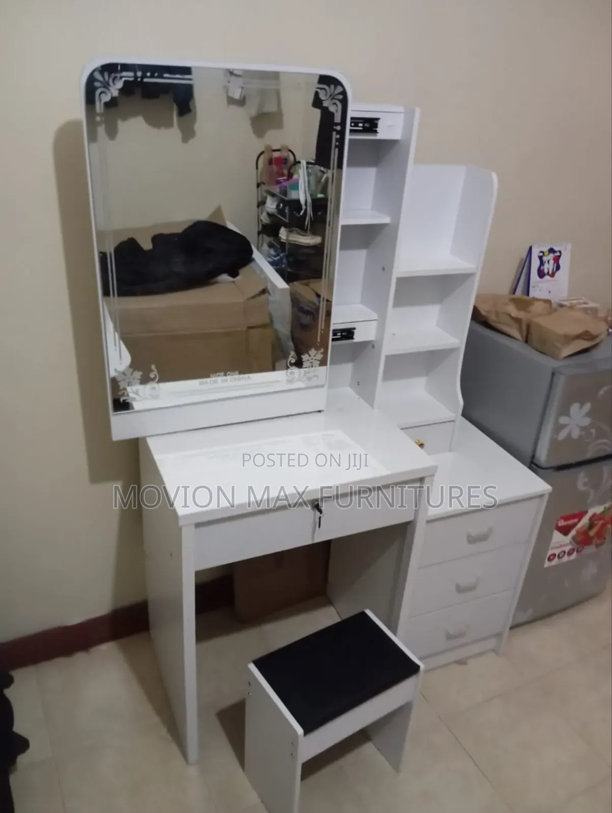 Modern Dressing Table