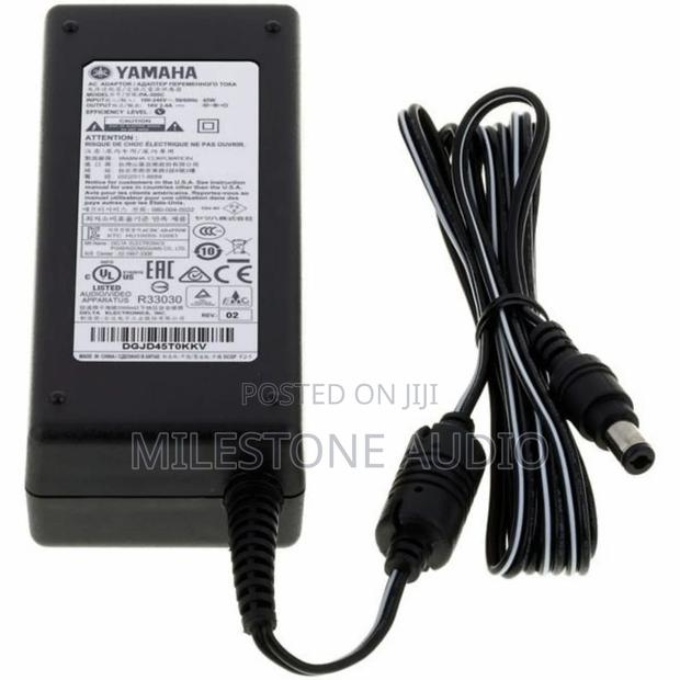 Original Yamaha Pa 300c Adapter Available
