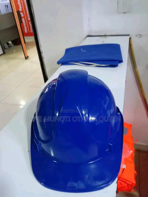 Medium Helmet - main view