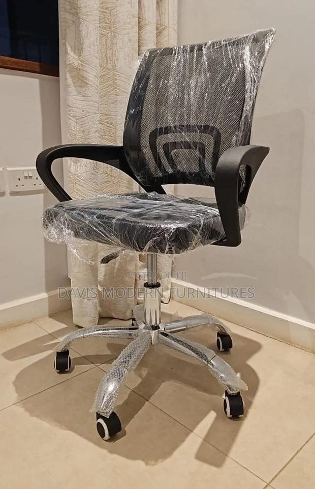Black Chair - thumbnail 2