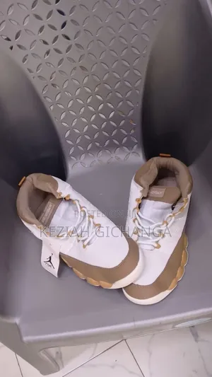 Sport Shoes