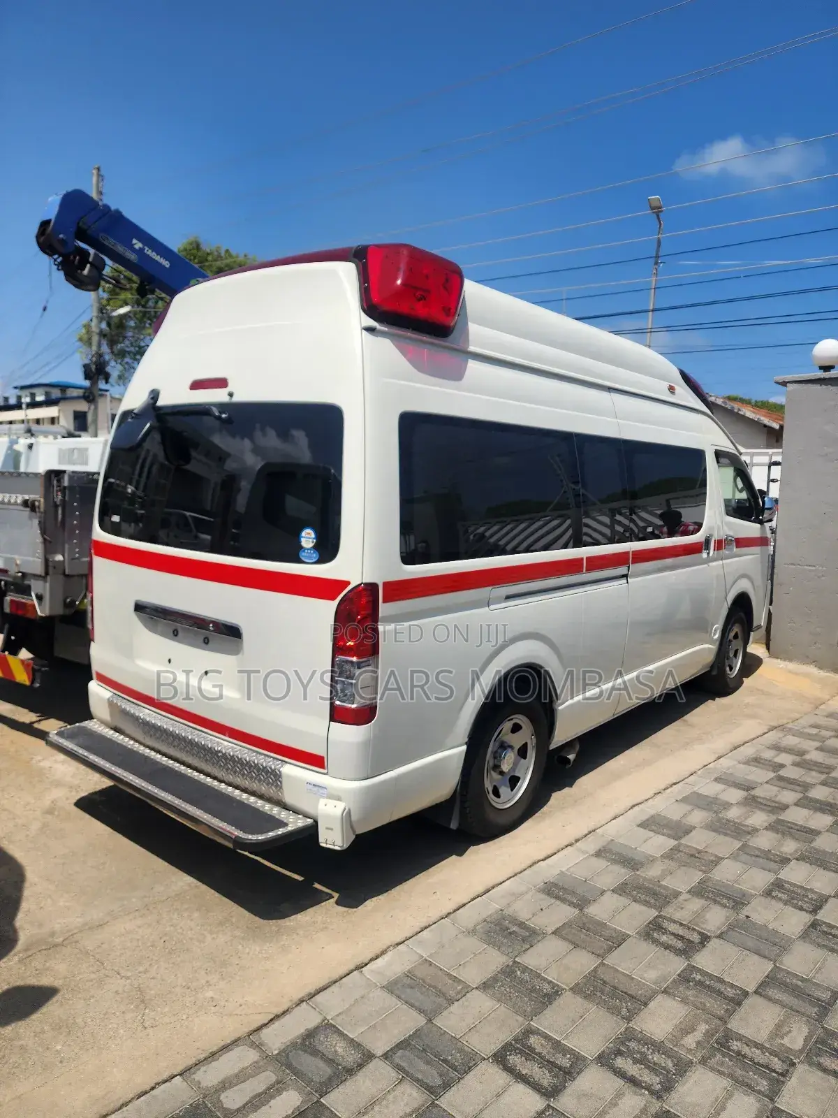 Toyota HiAce 2018 White