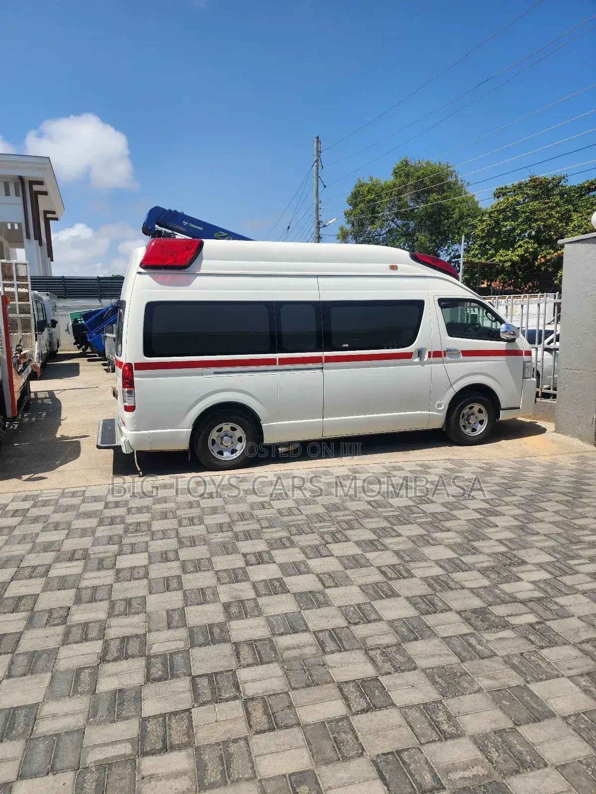 Toyota HiAce 2018 White