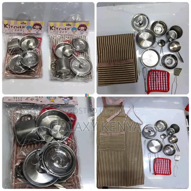Aluminum Kitchen Set - main view