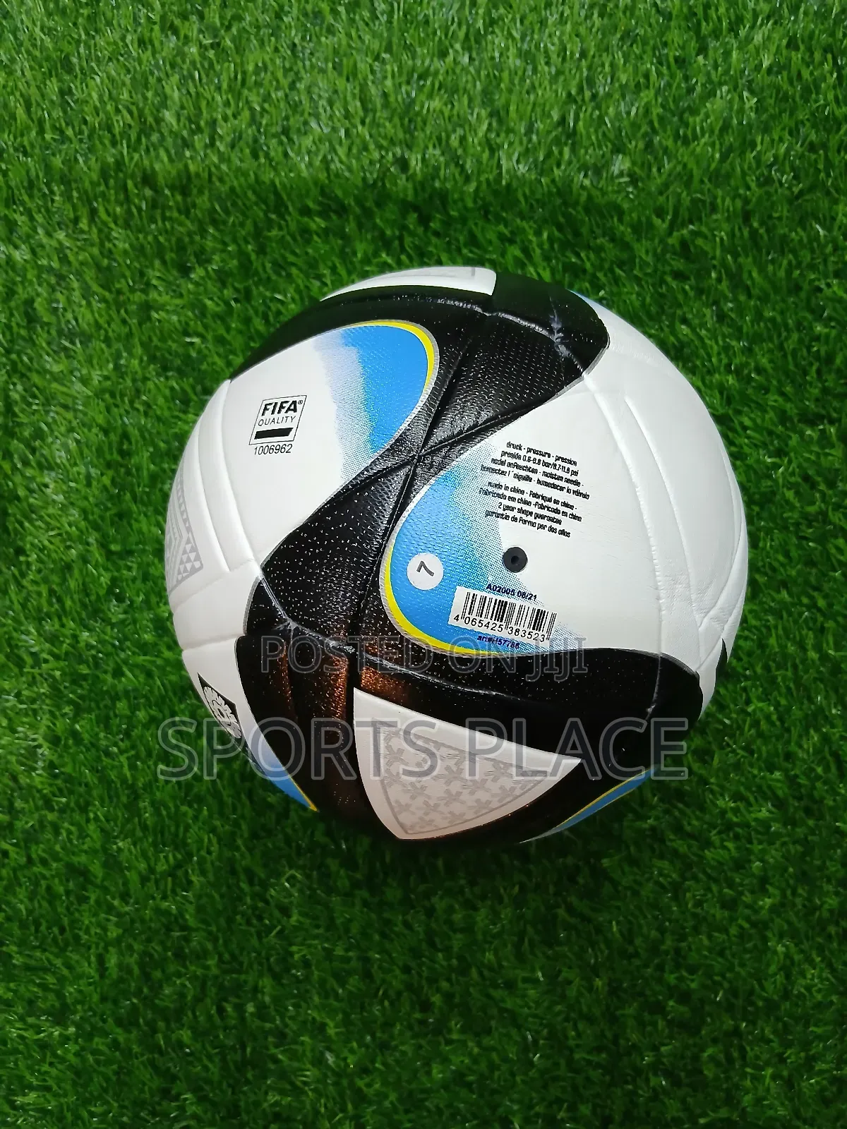Adidas Oceaunz Pro Football Ball