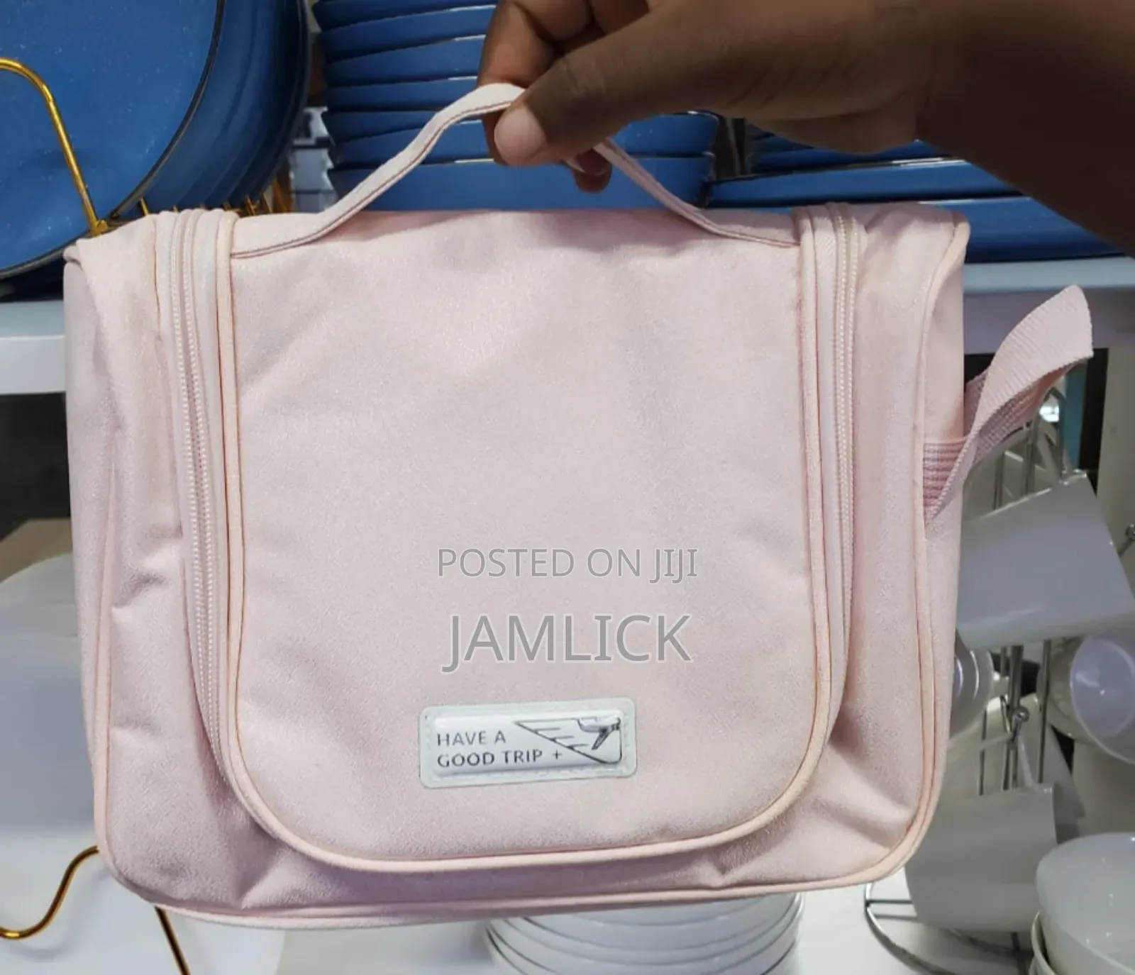 Portable Travel Cosmetic Bag - Av