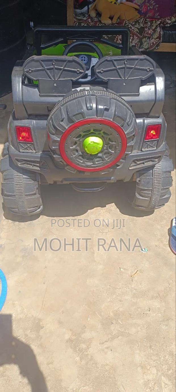 Kids Ride-on Car - thumbnail 4