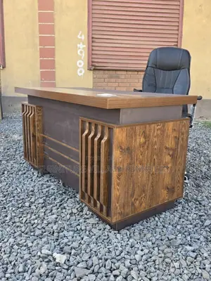 Office Tables: 1400mm Advanced Office Desk