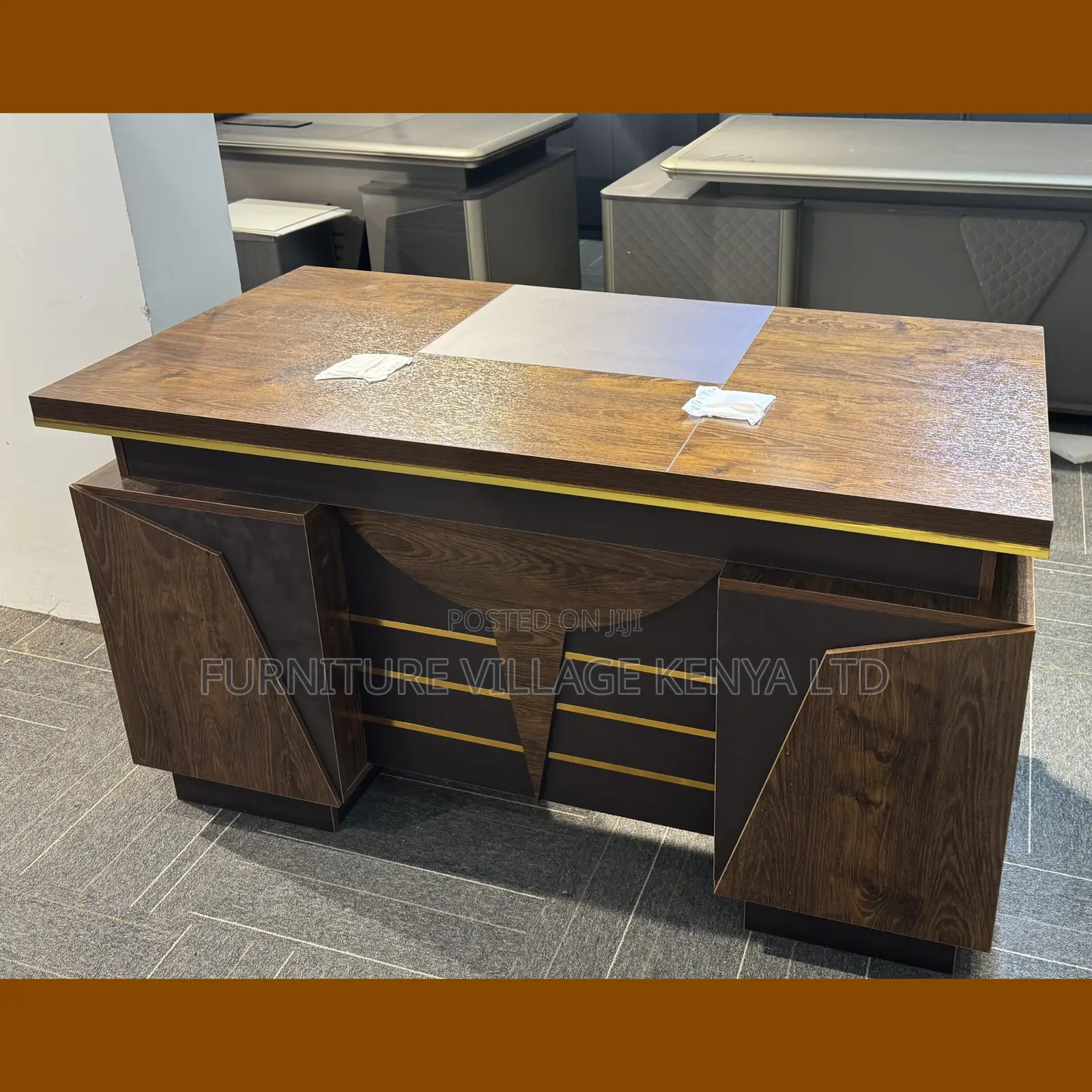 Office Tables: 1400mm Advanced Office Desk