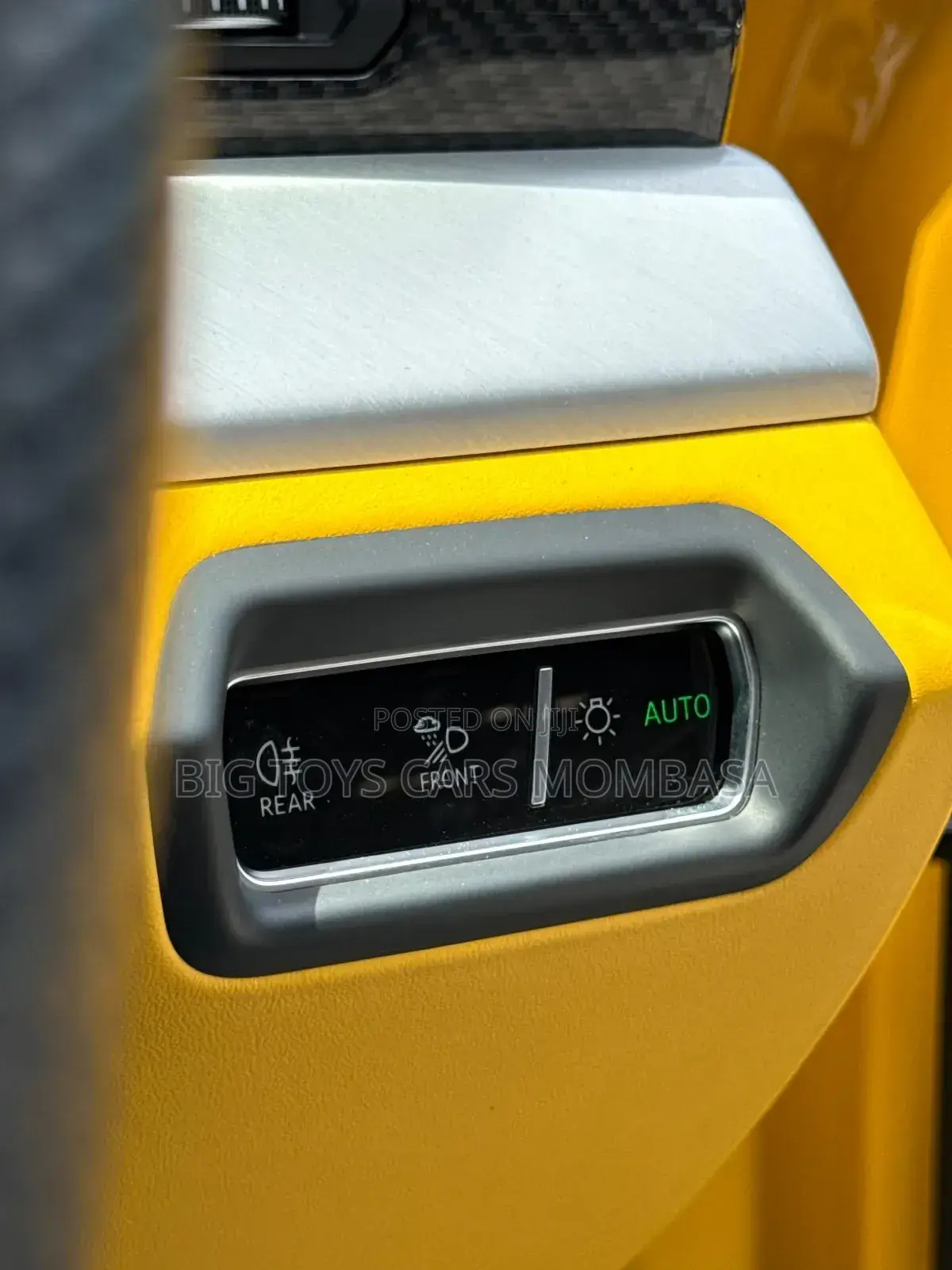 Lamborghini Urus Base 2019 Yellow