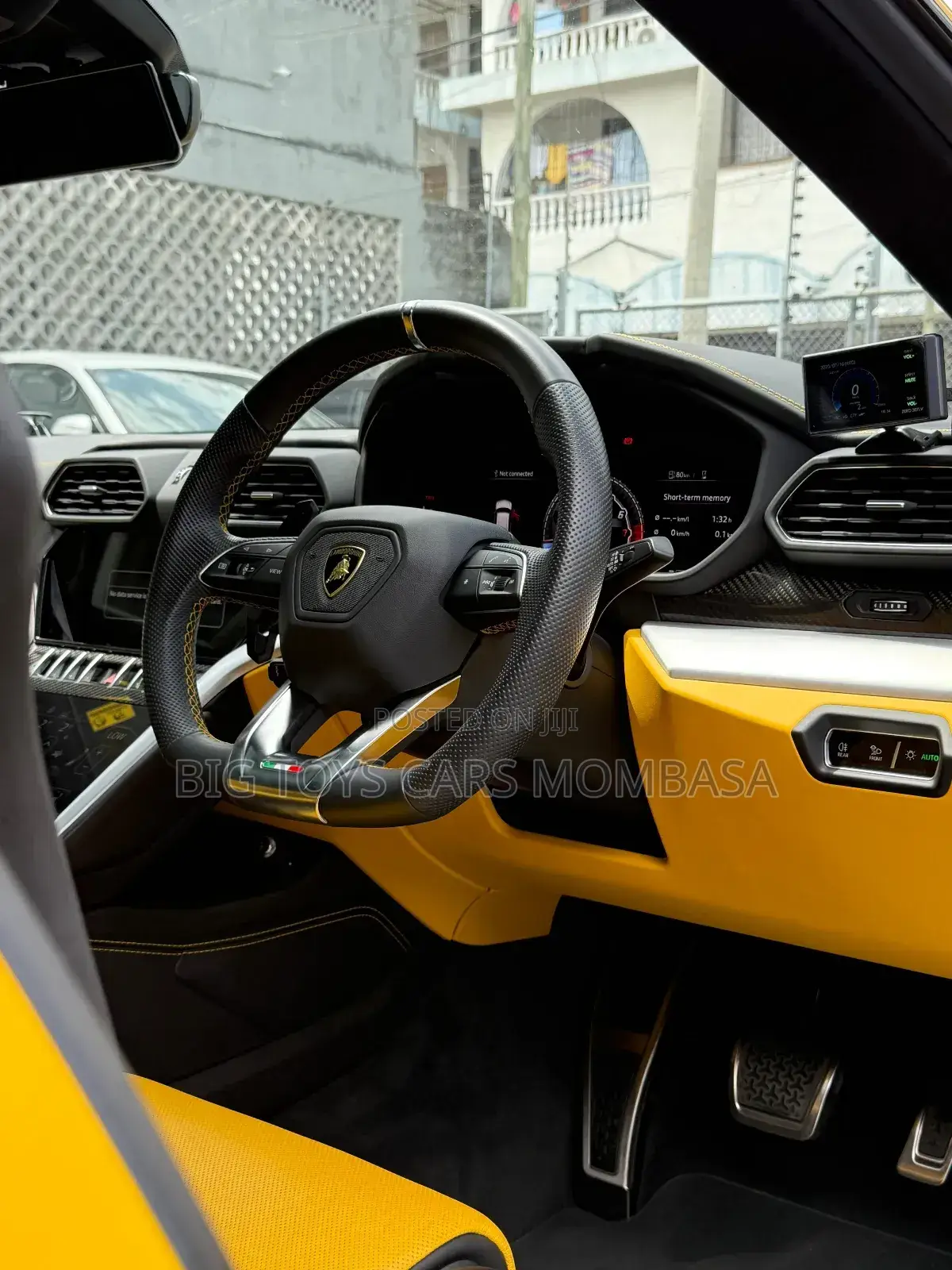 Lamborghini Urus Base 2019 Yellow