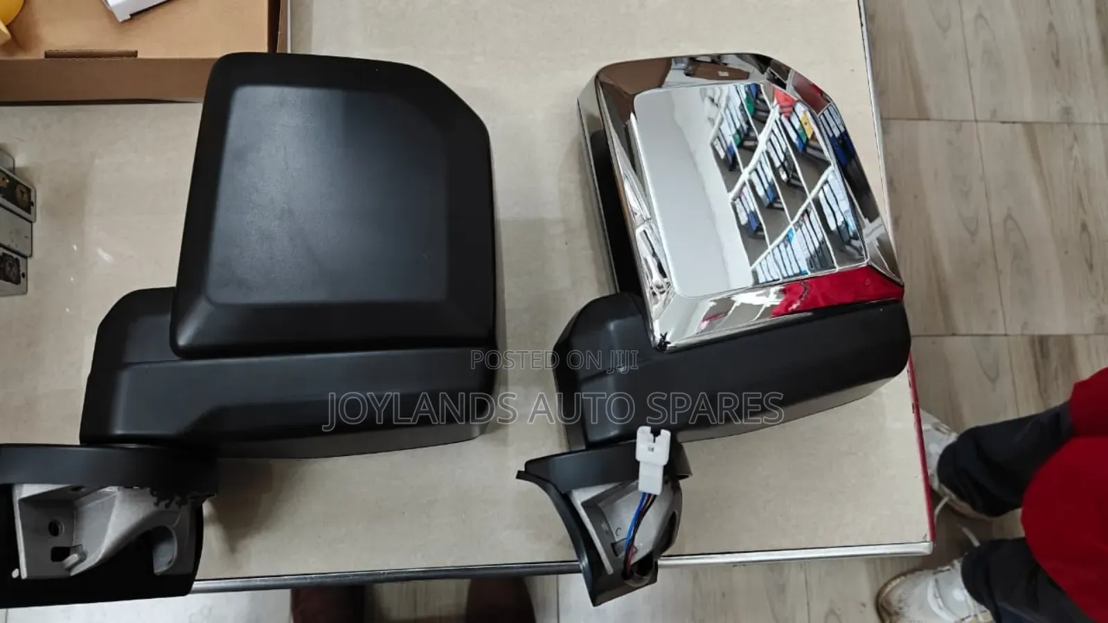 Landcruiser 2014 Side Mirror Black And Chrome Automatic