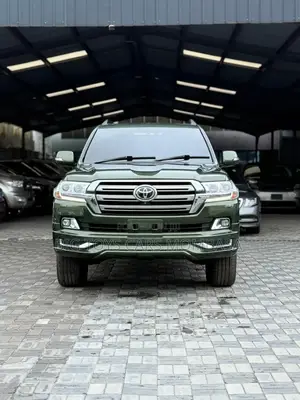 Toyota Land Cruiser 4.5 V8 TD 2018 Green