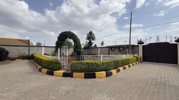 5bdrm Mansion in Milimani, Kitengela for sale